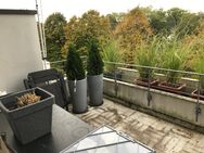 Helle 2-Zimmerwohnung mit großem Balkon und Blick ins Grüne - Düsseldorf Unterrath - Düsseldorf