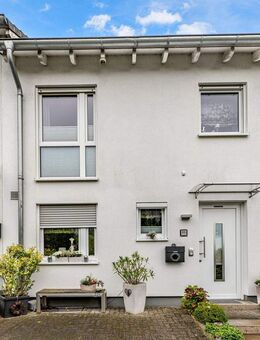 Modernes Familienglück in Hattingen-Holthausen - stilvolles Wohnen mit Garten, Terrasse und viel Raum zum Leben - Hattingen