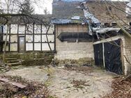Schönes Grundstück mit Rohbau und Scheune in Much - Much