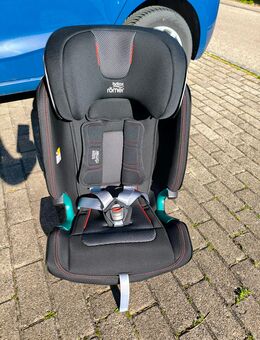 KindersitzBritax Römer, mit integrierter Isofix-Station - Erlenbach
