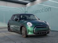 MINI Cooper S, E, Jahr 2022 - München