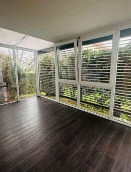 Schöne 3-Zimmerwohnung mit Wintergarten und eigenem Garten in Merkendorf. - Merkendorf