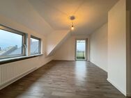 ***Erstbezug - Sanierte 4 Zimmer Dachgeschosswohnung mit Balkon in Seesen*** - Seesen