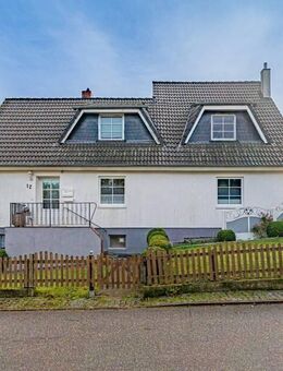 Vermietetes Zweifamilienhaus in ruhiger Lage von Klamp - Klamp