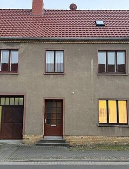 PROVISIONSFREI - Großzügiges Einfamilienhaus mit Nebengebäude und Gartenidylle in Kemberg - Kemberg