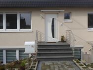 Lichtdurchflutete topsanierte moderne Wohnung 3,5 Zimmer 111 m² mit Sonnenterrasse in Neuss-Nord - Neuss