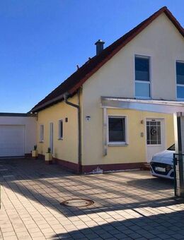 Freistehendes Einfamilienhaus in ruhiger Wohnsiedlung - Mitteleschenbach