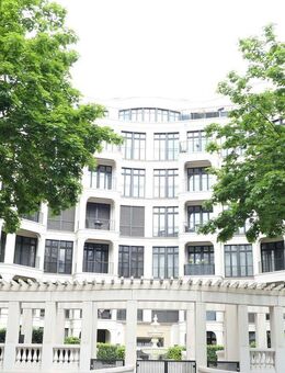 Familienglück trifft Luxus pur. Exklusive Designerwohnung am Spittelmarkt - Berlin