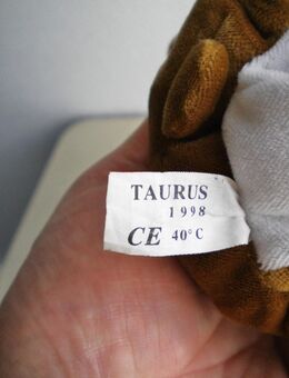 Taurus-Plüsch-Faltenhund,Füllung,von 1998,ca. 18 cm - Linnich