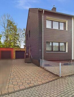 Charmantes 1-2-Familienhaus mit Garten, Garage und ausbaufähigem Dachgeschoss in Langerwehe! - Langerwehe