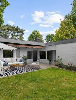 Licht, Luft und Leben auf einer Ebene - Gepflegter Bungalow mit viel Charme in Rissen - Hamburg