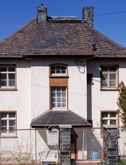 Sanierungsbedürftiges Einfamilienhaus - Greiz