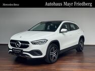 Mercedes GLA 200, PROGRESSIVE PANODACH MBUX, Jahr 2023 - Friedberg