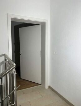 Erstbezug Neubau Dachgeschosswohnung in Blaubeuren-Gerhausen, hochwertig, modern & mit zwei Balkonen - Blaubeuren