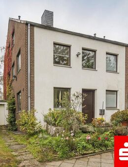 Wohngenuss auf allen Ebenen - mit Garten & Indoorpool - Meerbusch