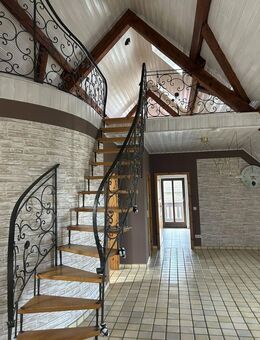 Charmante Eigentumswohnung mit 4-Zimmer, Balkon und Garage im Herzen von Ochtendung - Ochtendung