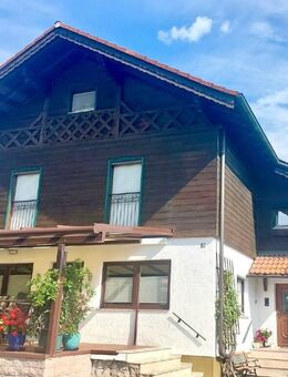 Modernisiertes Einfamilienhaus mit Neubaustandard im EG und großzügigem Garten in ruhiger Lage - Burgkirchen (Alz)