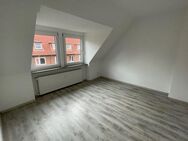 Schöne renovierte 3 Zimmer, Küche, Bad Wohnung im 3.OG in Wilhelmshaven - Wilhelmshaven