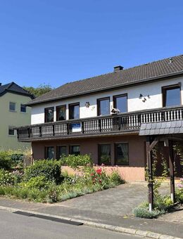 Einfamilienhaus mit Einliegerwohnung in ruhiger Lage von Birresborn - Birresborn