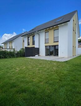 Neubau-Erstbezug - stilvolle Doppelhaushälfte als energieeffizientes Zuhause! - Bad Säckingen