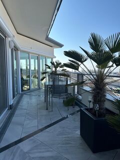 Gepflegte, moderne 2,5-Zi. Penthouse-Whg. mit See- und Bergsicht in Friedrichshafen!!