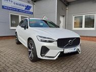 Volvo XC60 B4 D AWD Plus Dark ACC/LED/SHZ/PDC/Navi/... - Apen