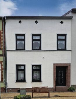 Familienfreundliches Reihenhaus mit Garten, Kamin & Platz zum Leben - zentral in Tessin - Tessin