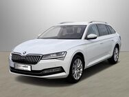 Skoda Superb, 2.0 TDI Combi Style, Jahr 2022 - Schlüchtern