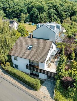 Freistehendes Einfamilienhaus mit idyllischem Gartenparadies - Glattbach
