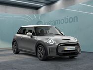 MINI Cooper S, E, Jahr 2021 - München