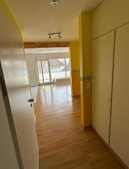 Frei werdend! Helle Dachgeschosswohnung mit Balkon. - Leipzig