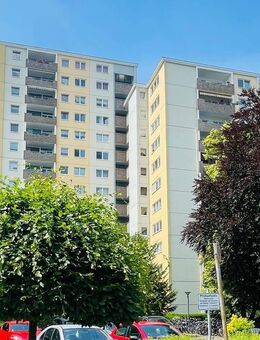 Raum für Neues in top gepflegtem Hochhaus! - Köln