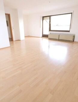 Gemütliche Dachgeschoss Wohnung in Illertissen - Illertissen