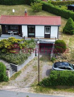 Sonnenbungalow mit drei Garagen in exponierter Lage von Ilmenau zu verkaufen. - Ilmenau