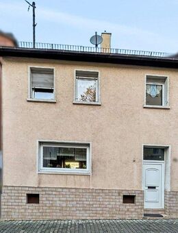 Einfamilienhaus mit Schlossblick in zentraler Lage von Idar-Oberstein - Idar-Oberstein