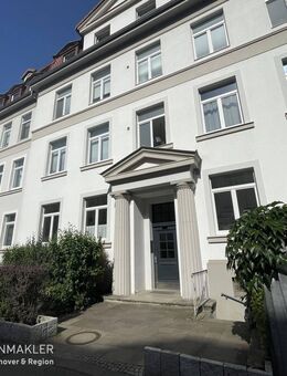 Zentral gelegene 3-Zimmer-Altbauwohnung in Hannover- Südstadt-Bult mit Carport- Stellplatz & Personenaufzug, ohne Balkon - Hannover