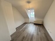 **500,-€ Gutschein**Frisch gestrichene 1-Zimmer Dachgeschoss Wohnung!**JC erst ab 2 Pers.!** - Essen