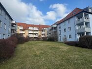 Ruhige 2-Raumwohnung mit Balkon, Fernwärme & Effizienzklasse B - Baujahr 1996 - Schkeuditz
