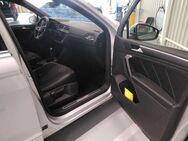 VW Tiguan, 2.0 TDI R-Line Anschlussgarantie IQLight, Jahr 2022 - Wackersdorf