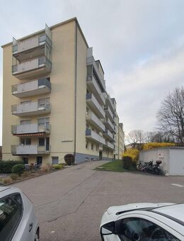 Möblierte 2 Zi.-ETW mit Balkon & KFZ-Stellplatz - Lörrach