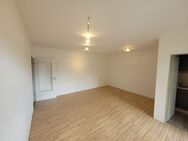 Helle und ruhige 2-Zimmer-Wohnung mit Süd-Loggia und TG-Stellplatz - Regensburg