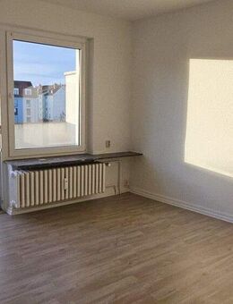 Helle 3-Zimmer-Wohnung mit Balkon - Kassel