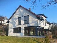 Modernes und gepflegtes Einfamilienhaus umgeben von einem großzügigen Grundstück - Rottenburg (Neckar)