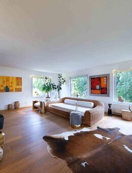 Freistehendes Einfamilienhaus mit Einliegerwohnung und großem Garten in Hausham - Hausham