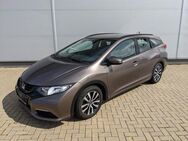 Honda Civic, 1.6 l Tourer Comfort, Jahr 2015 - Hoyerswerda