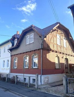 Doppelhaushälfte mit Potential in ruhiger Lage - Bad Blankenburg