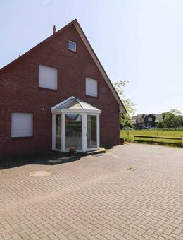Ruhig, grün, wandelbar - Ehemaliges Bürohaus mit Garten für Ihre Wohnträume - Wolfsburg