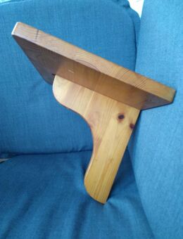 Postament, quadratisches Hängeregal aus hellem Vollholz - Hannover