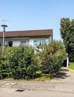 4-Zimmer-Wohnung mit Balkon, Garage, Stellplatz & Garten in Gottmadingen - Gottmadingen