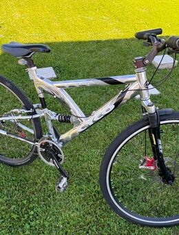 2 Cross Bike Cyco 28 Zoll Fahrräder zu verkaufen - Zell (Fichtelgebirge)